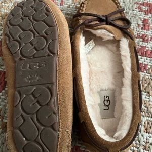 UGG Mocasines Women size 7